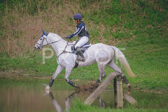 000_4015