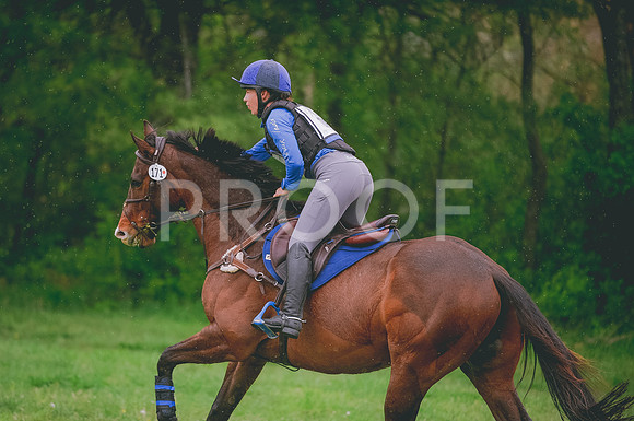 000_0552