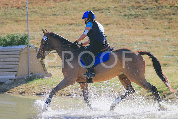 CANON_Canon EOS 7D Mark II_117171456-1172104459151
