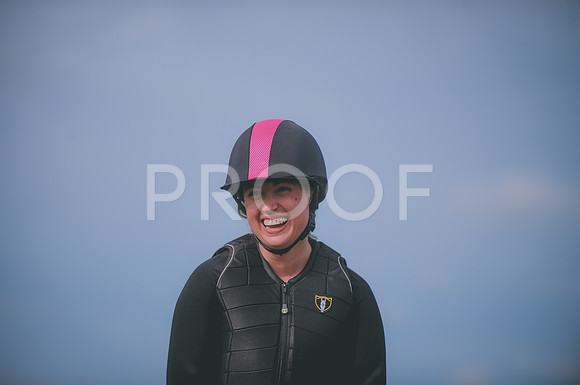 000_0332