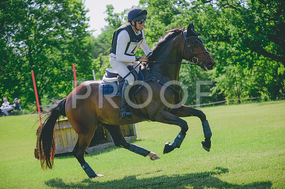 JJS_2570