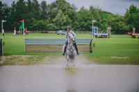 000_4857